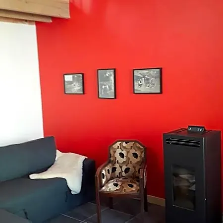 Le Relais 住宿加早餐酒店 Révillon